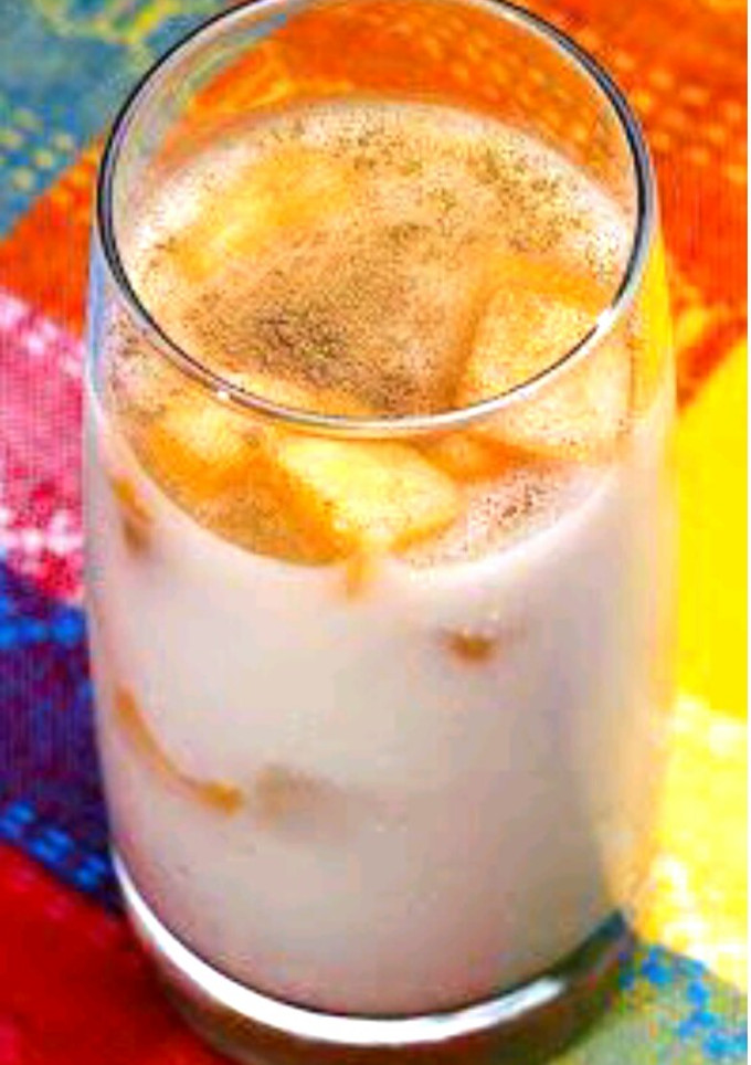 Una foto de Horchata de arroz con nuez y melón