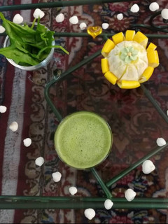 عکسی از دستور اسموتی اسفناج و پرتقال