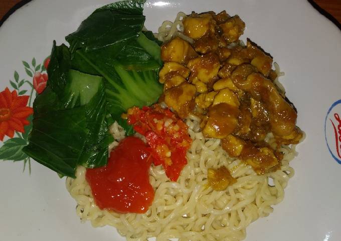 Langkah Mudah untuk Membuat Mie ayam (indomie) yang Sempurna