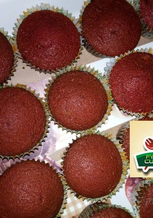 A picture of Red velvet cupcakes.