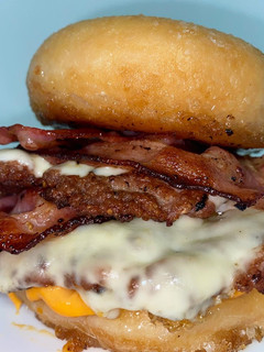 Una foto de Donuts burger 🍔