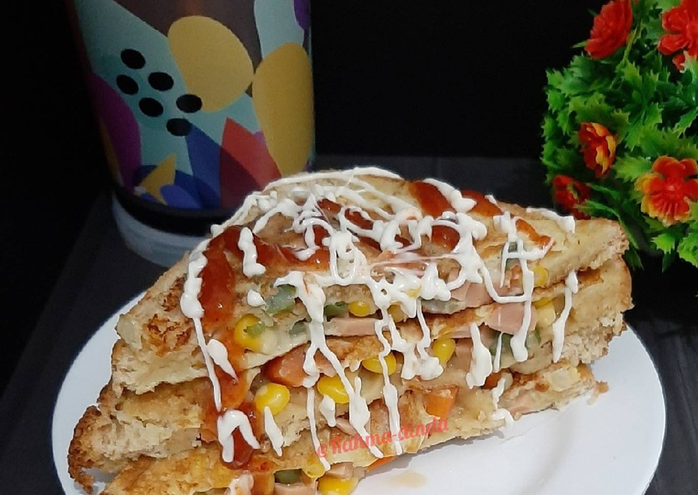 Cheesy Vegetable Stuffed French Toast / Roti Tawar Isi Sayur