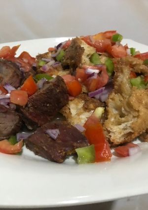 A picture of Gurasa and suya.