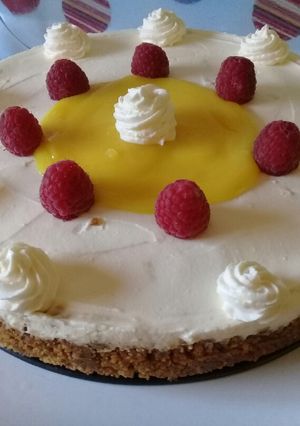A picture of Lemon cheesecake.