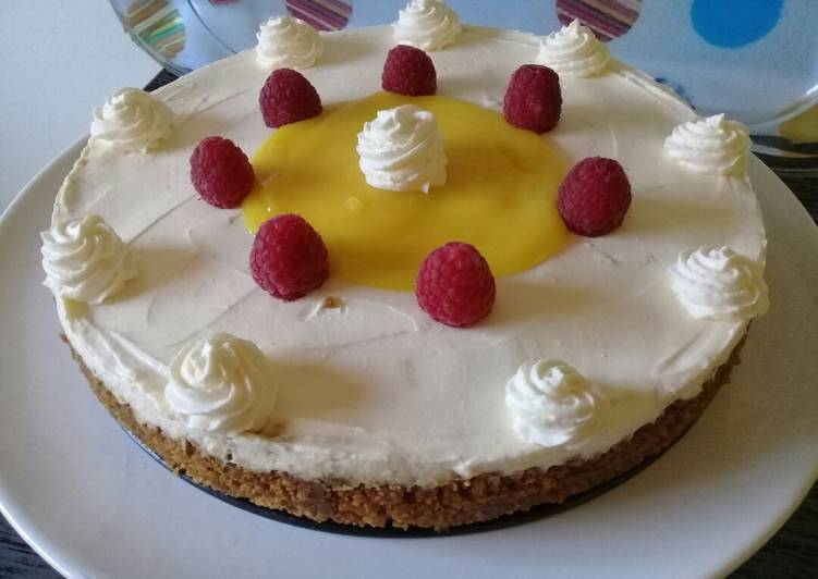 Lemon cheesecake