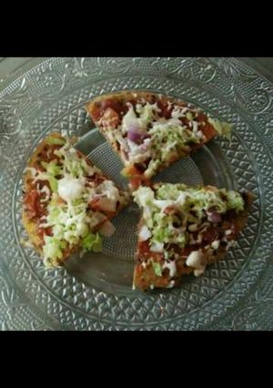 A picture of Thepla pizza.