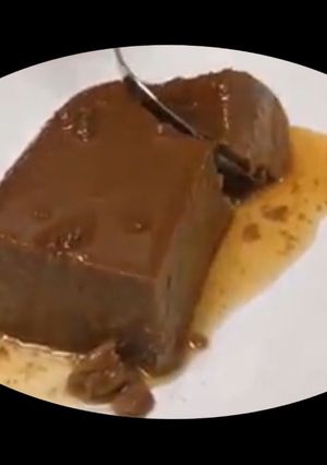 Una foto de FLAN de chocolate (de huevo)