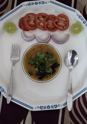 દાળ ઢોકળી (Dal Dhokli Recipe In Gujarati) રેસીપી મુખ્ય ફોટો