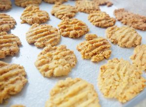 Foto resep Cornflakes Cheese cookies (tanpa mixer)