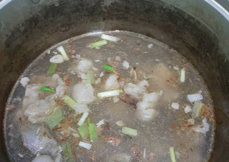 Resep Kuah bakso ala ibu etuu yang merasakan kenyamanan