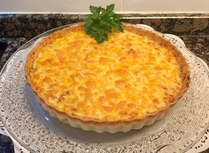 Foto principal de Tarta de berenjenas y carne picada con masa brisa, sin gluten