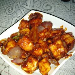 A picture of Indo Chinese CHILLI PANEER.