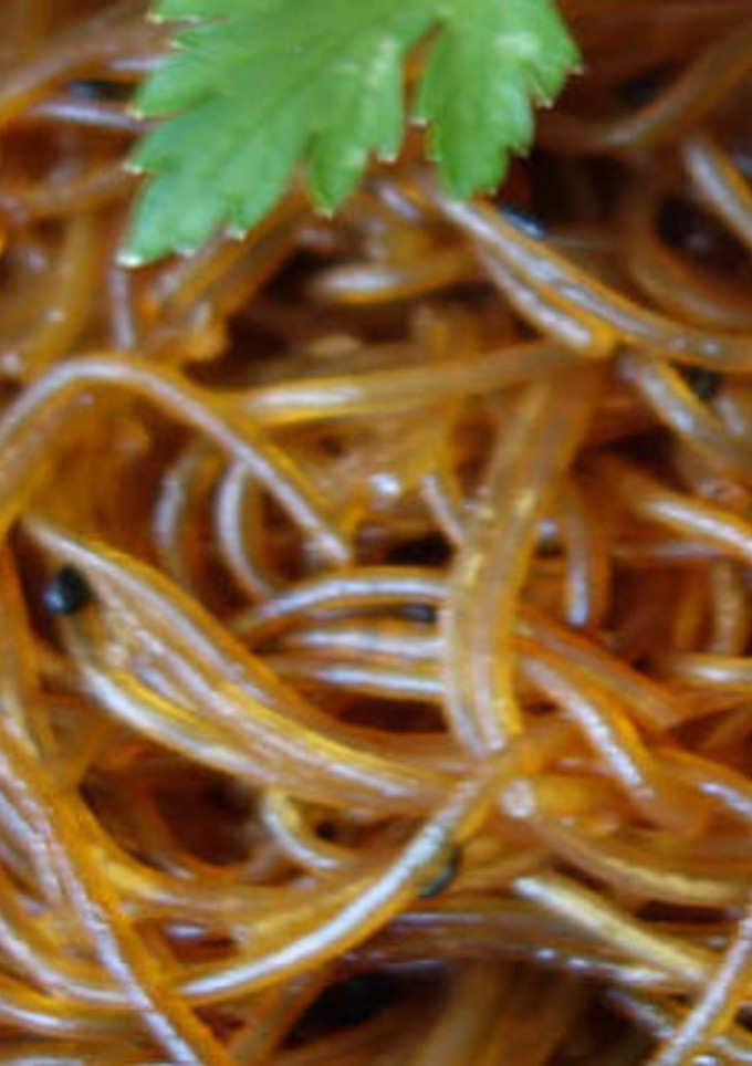 Una foto de Fideos con salsa de soja