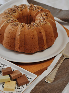 Foto di CIAMBELLONE INTEGRALE CON SEMI AI FIOCCHI D'AVENA E MIRTILLI