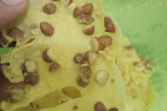 Bagaimana Menyiapkan Peyek Kacang Bahan Sederhana