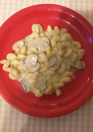 O poză a rețetei Piept de pui cu ciuperci champignon și paste Cellentani.