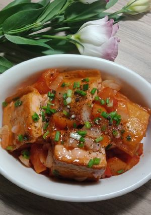 Hình của món Đậu hủ dồn thịt sốt cà.