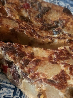Una foto de Tortilla paisana con morcilla