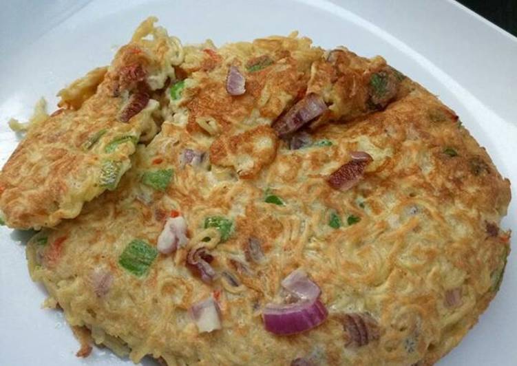 Recipe of Ultimate Noodles omelet