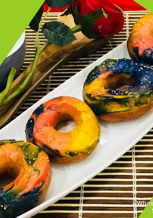 A picture of Whosayna’s Cosmic Donuts.