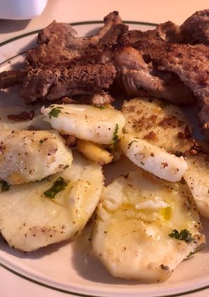 Una foto de Papas Salteadas