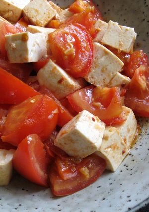 A picture of Tofu & Tomato Stir-fry.