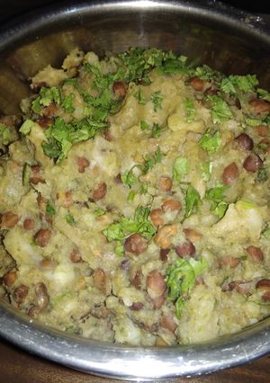 A picture of Pani Puri aloo masala.