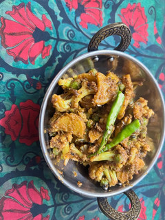 A picture of Dhaba Style Aloo Gobhi Sabzi.