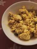 Ensalada de coliflor con salmón y mostaza