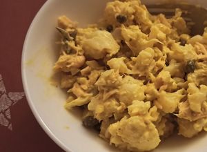 Foto principal de Ensalada de coliflor con salmón y mostaza