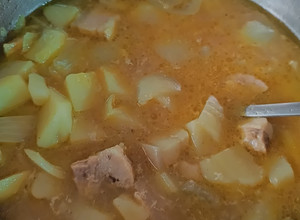馬鈴薯雞肉咖哩（電鍋版） 的食譜成品照片