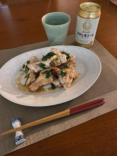 Foto di Pollo alla salsa di soia con basilico di Makiko