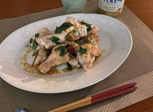 Foto di Pollo alla salsa di soia con basilico di Makiko