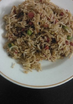 કોબીજ ફ્રાય રાઈસ(Cabbage fried rice recipe in Gujarati) રેસીપી મુખ્ય ફોટો