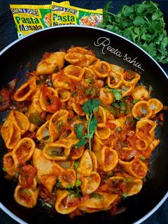 लेफ्टोवर आटे का पास्ता (leftover aate ka pasta recipe in Hindi) रेसिपी मुख्य फोटो