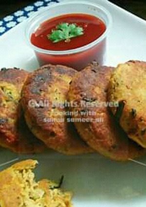 A picture of Chicken shami kabab.