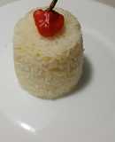 Arroz blanco salteado en mantequilla al ajillo