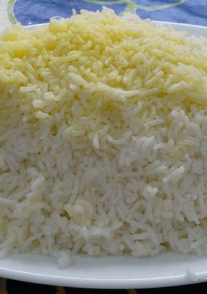 Una foto de Cheló (arroz blanco Iraní)