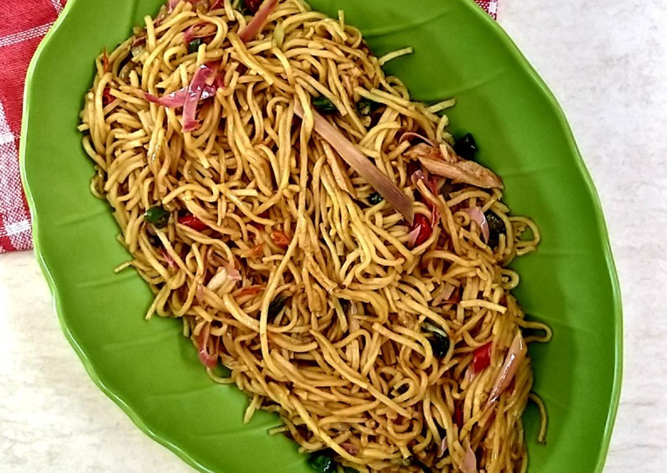 Oseng mie kecombrang pedas