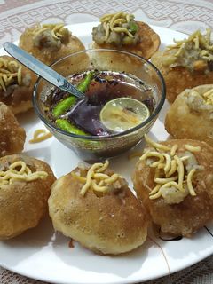 ফুচকা(Fuchka Recepi In Bengali) রেসিপির প্রধান ছবি