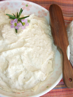 Foto principal de Dips de queso azul y almendras