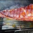 Costillar asado con salsa barbacoa