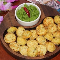 A picture of Chettinad Masala Kuzhi Paniyaram / Chettinad Style Spongy Savory Fritters.