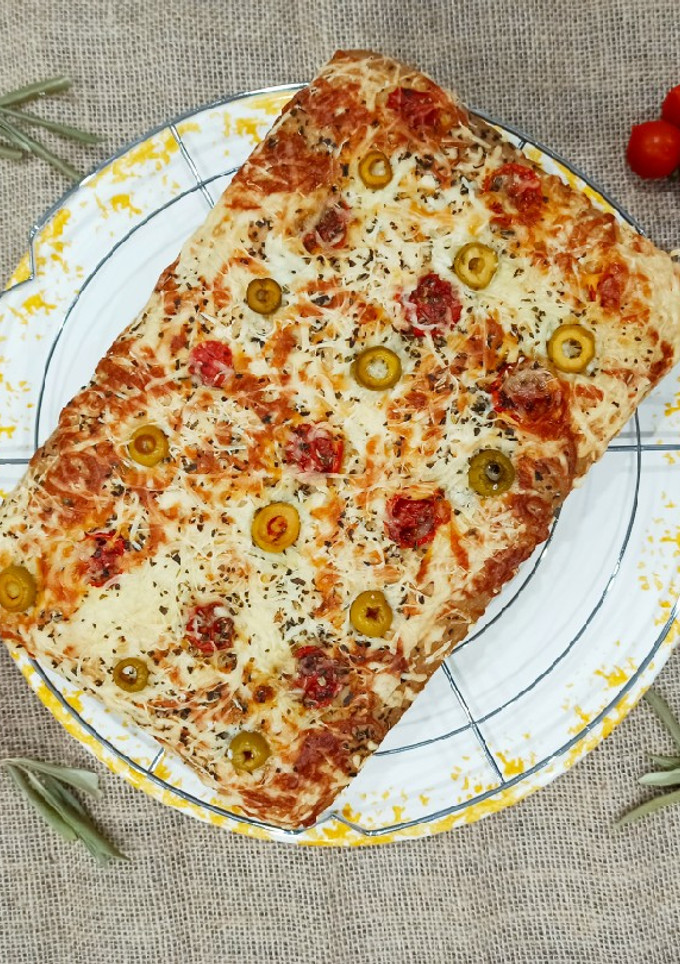 Una foto de Focaccia 5 quesos 🧀 en Panificadora Lidl (III)