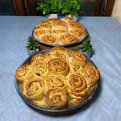 A picture of Pizza Rolls Tanpa Ulen.