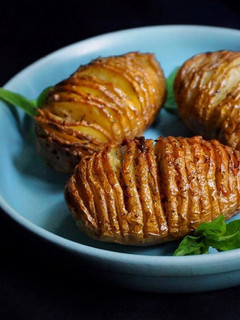 A picture of The perfect side-dish: Hasselback Potatoes.