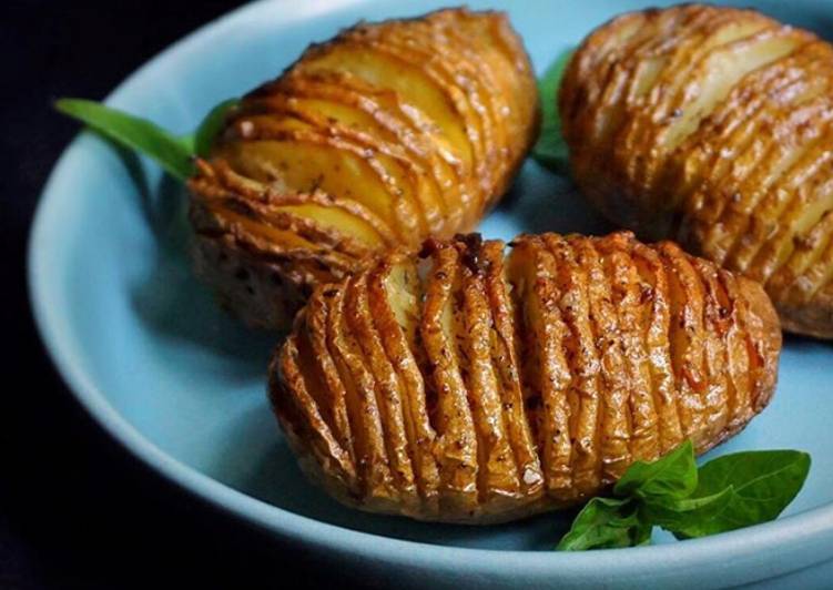 Recipe of Super Quick Homemade The perfect side-dish: Hasselback Potatoes