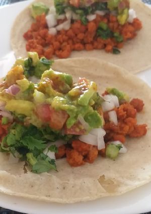 Una foto de Tacos de Soya adobada