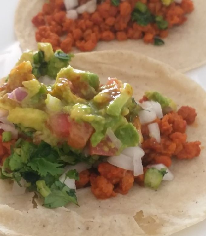 Una foto de Tacos de Soya adobada