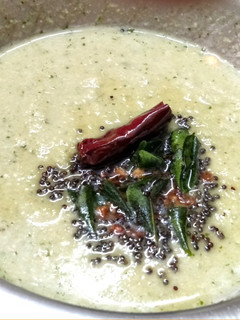 🥥சுவையான தேங்காய் சட்னி🥥 (Thengai Chutney Recipe in Tamil) செய்முறை முக்கிய புகைப்படம்